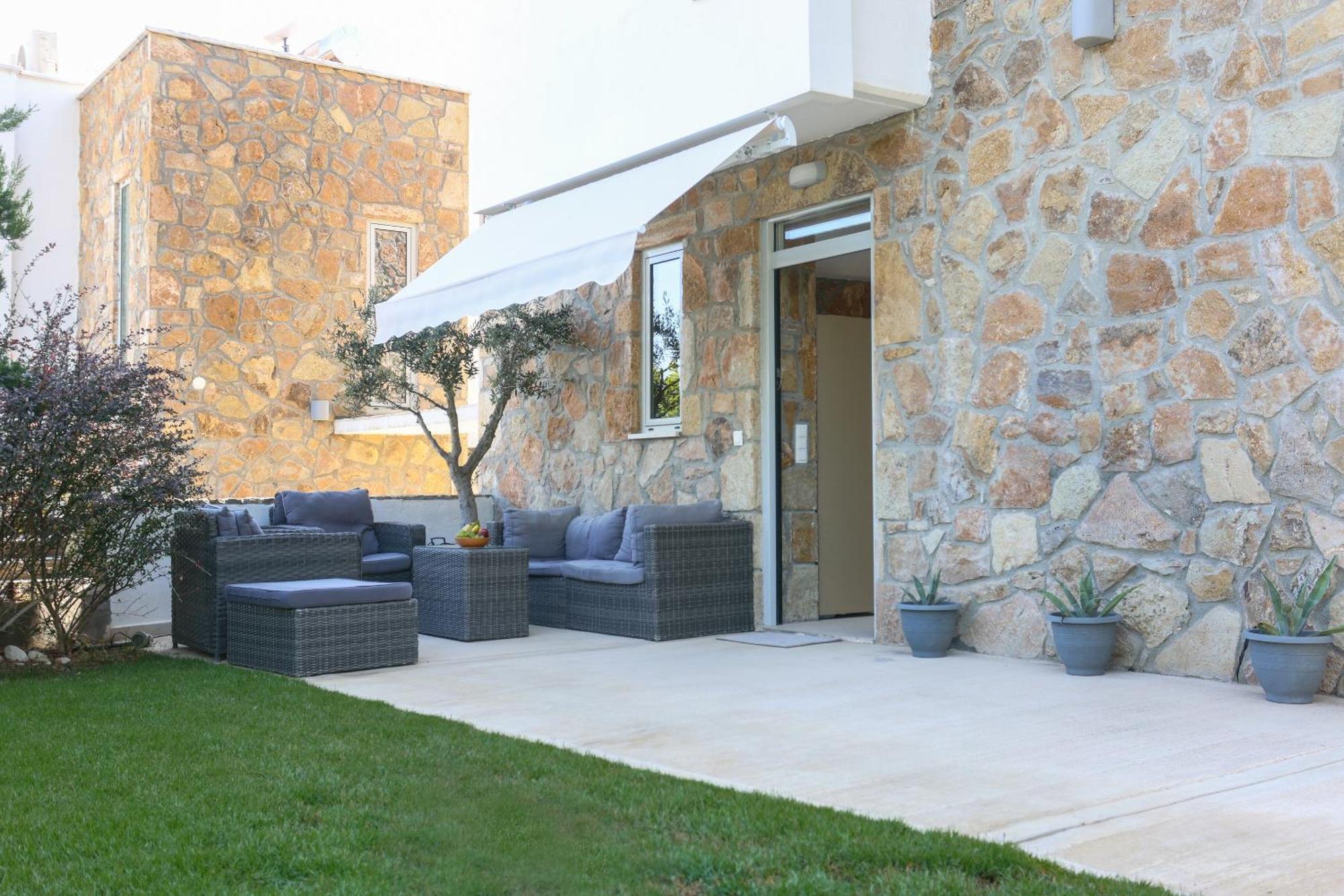 Villa Douglas - Private Pool, Bbq, 4Bdrms, View 佩科霍里 外观 照片