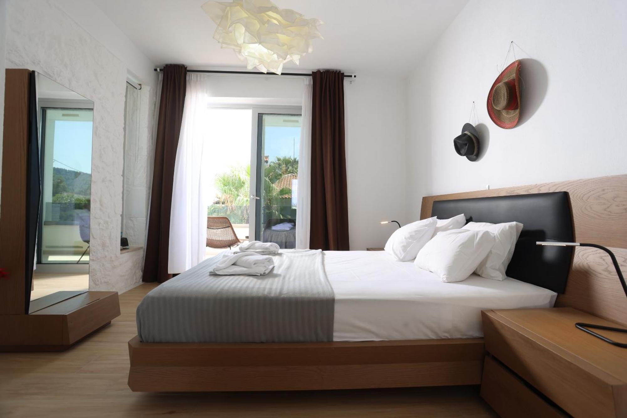 Villa Douglas - Private Pool, Bbq, 4Bdrms, View 佩科霍里 外观 照片